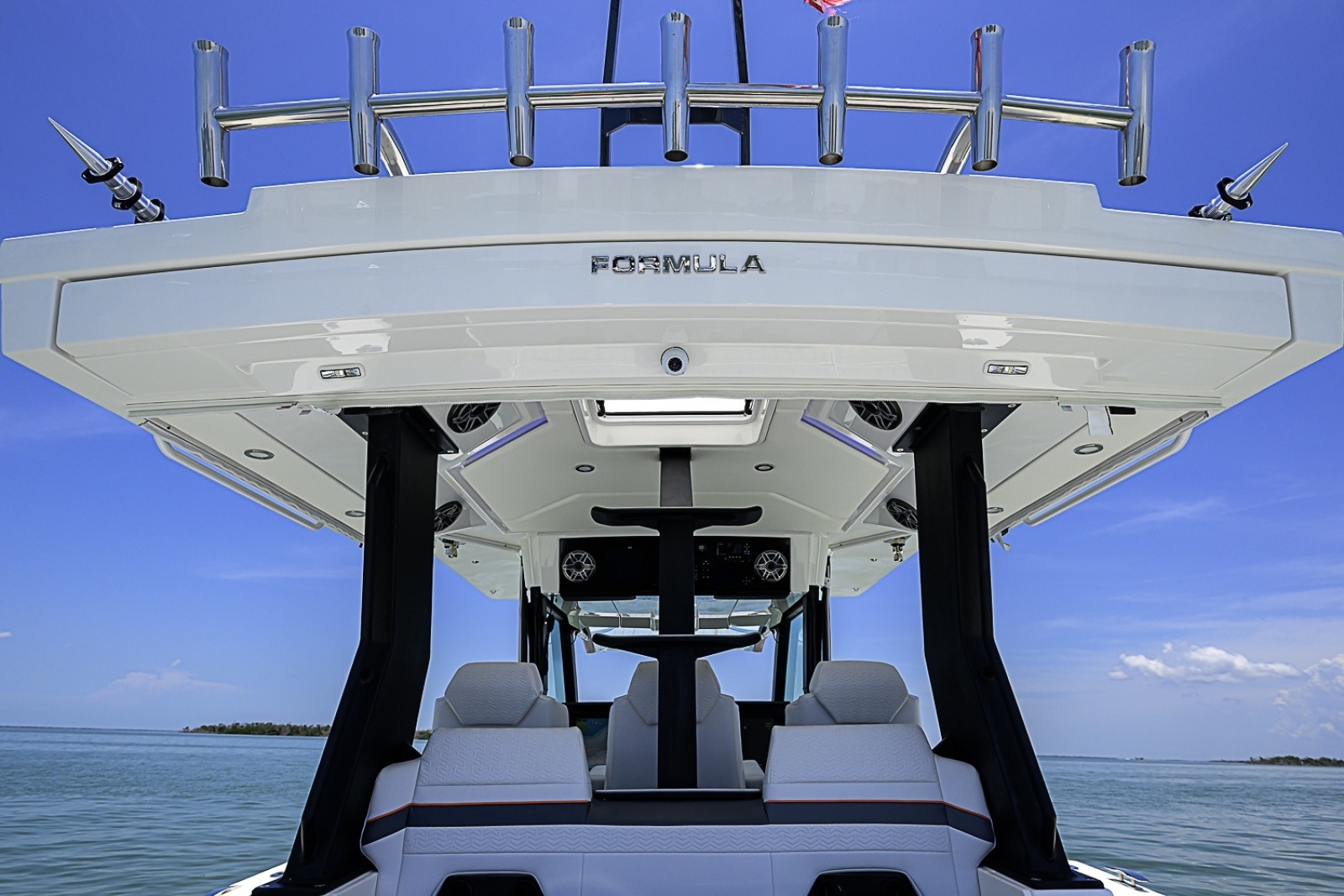 2024 Formula 387 Center Console Fish