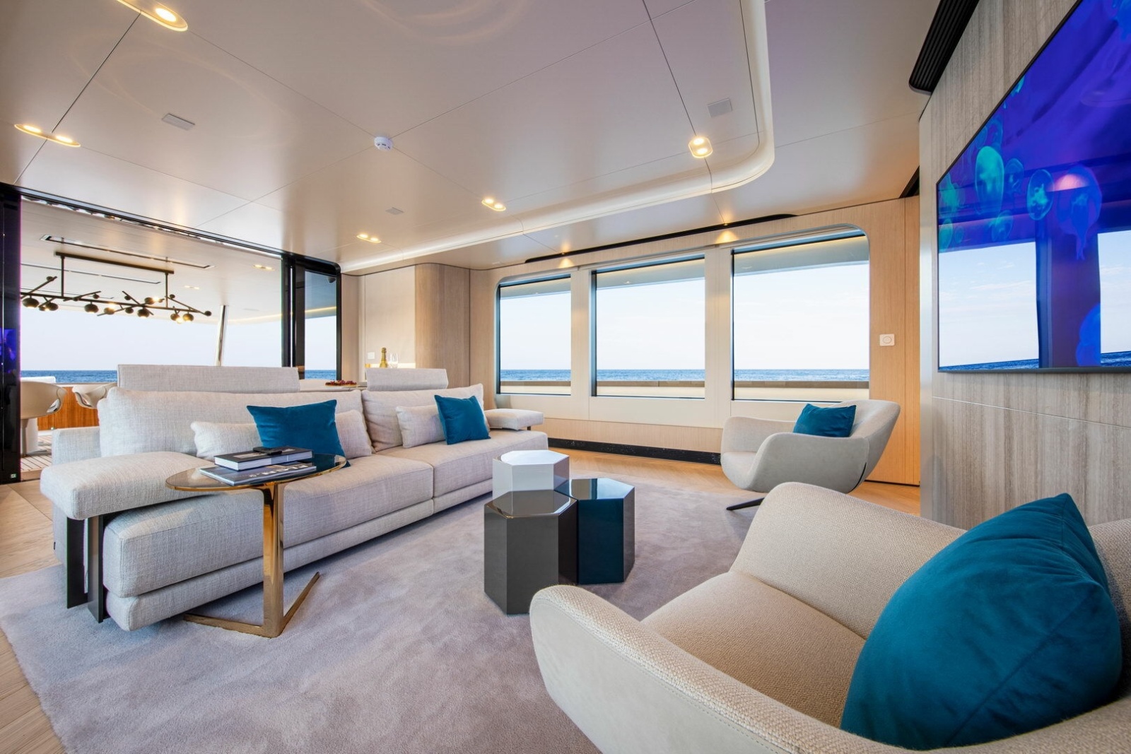2022 Van der Valk 34M Explorer