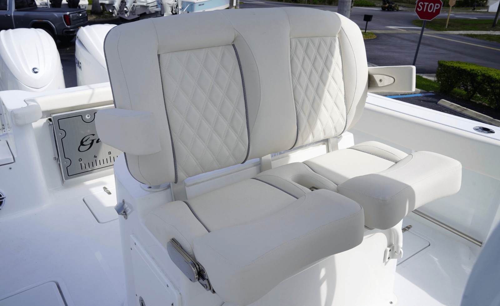 2026 Sea Hunt Gamefish 27FS