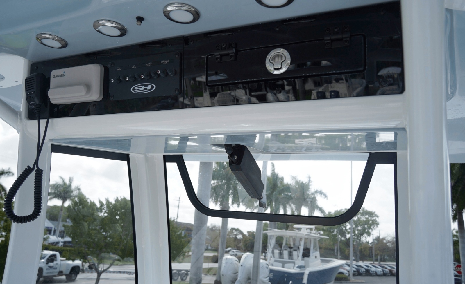 2026 Sea Hunt Gamefish 27FS