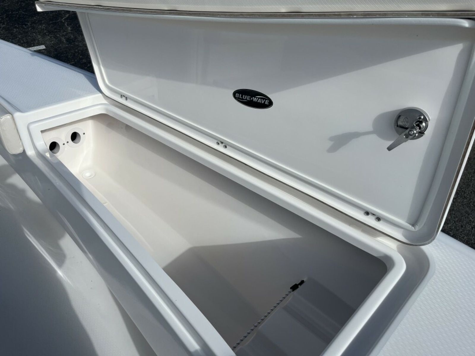 28ft Blue Wave Yacht For Sale