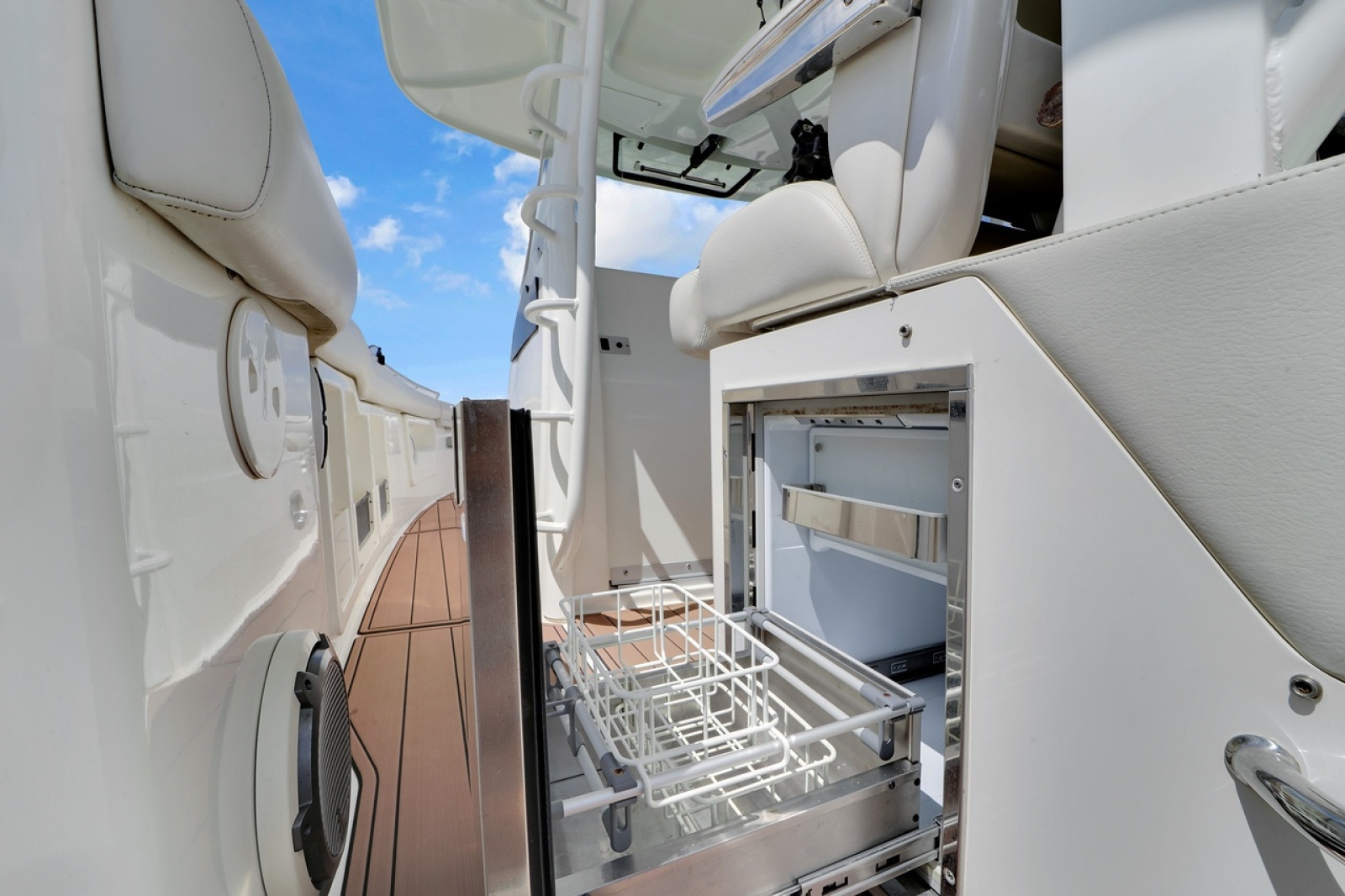 2020 Boston Whaler 380 Outrage