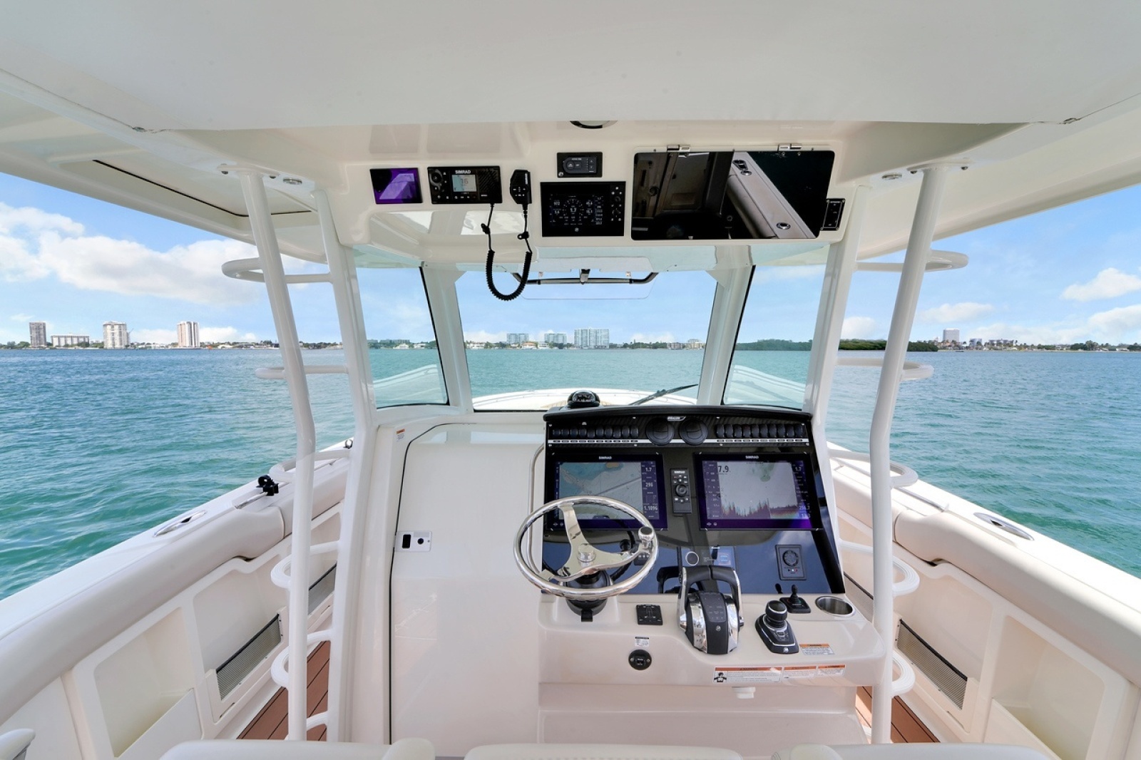 2020 Boston Whaler 380 Outrage