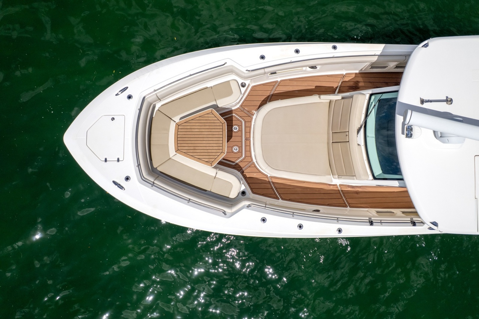 2020 Boston Whaler 380 Outrage