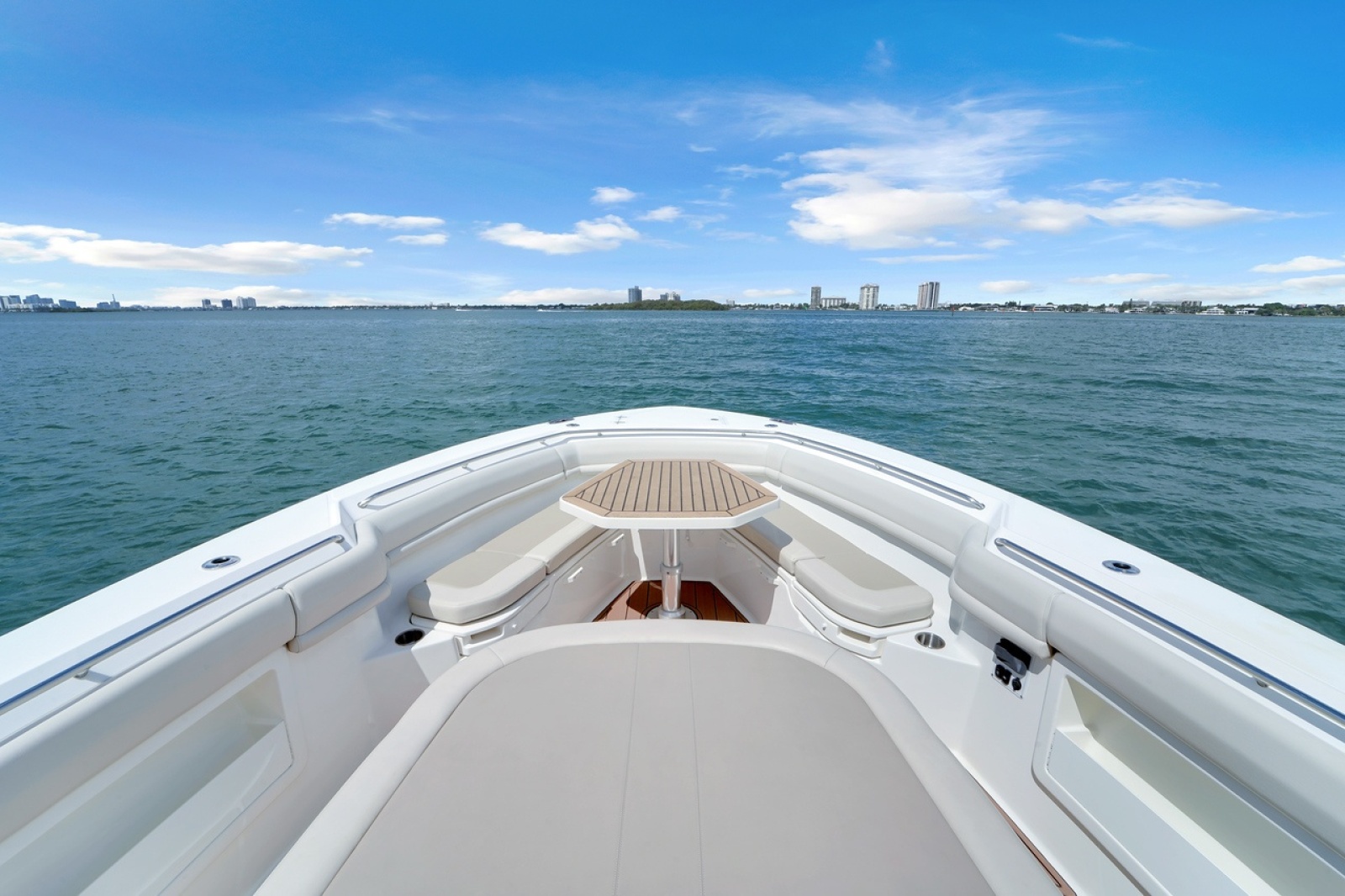 2020 Boston Whaler 380 Outrage