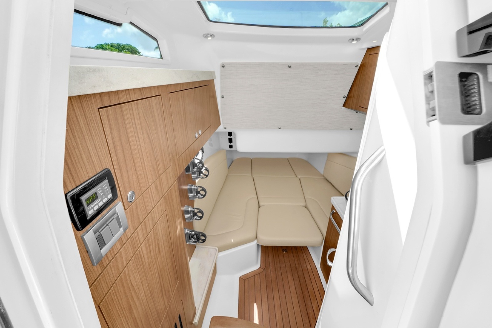 2020 Boston Whaler 380 Outrage