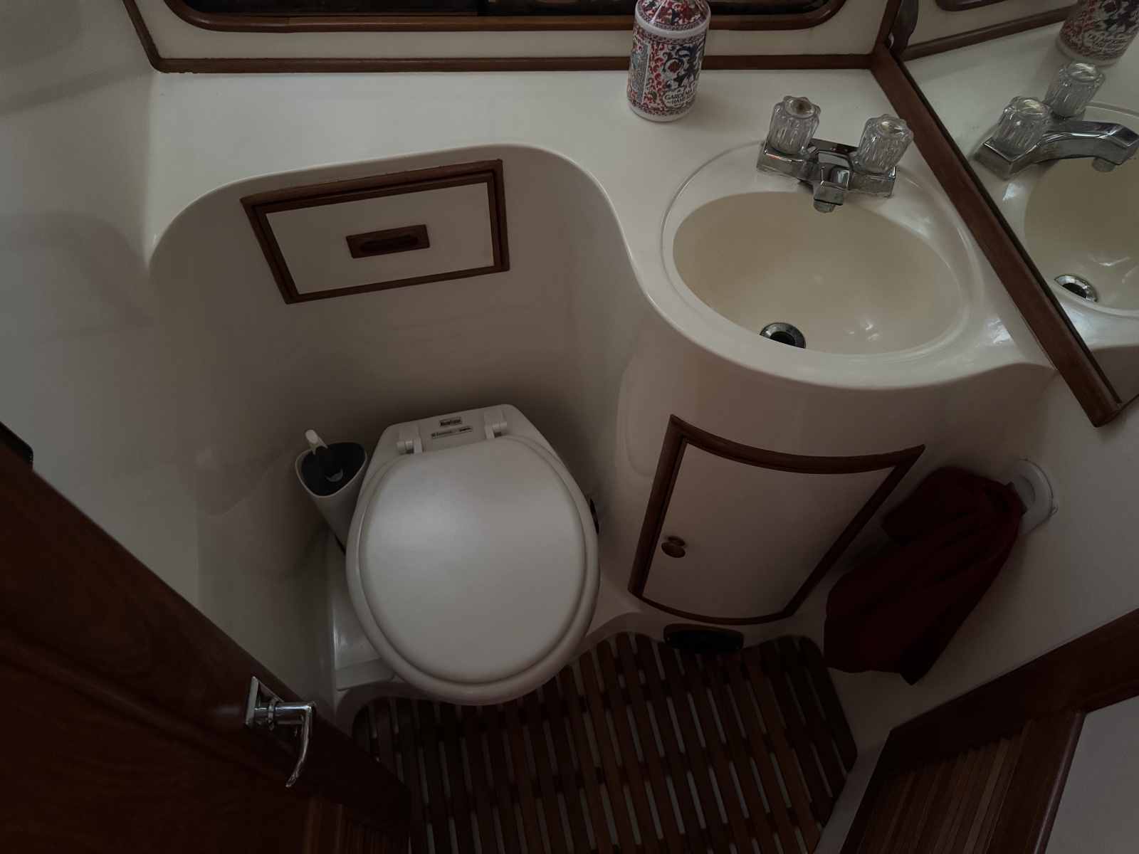 1987 President 37 Sundeck