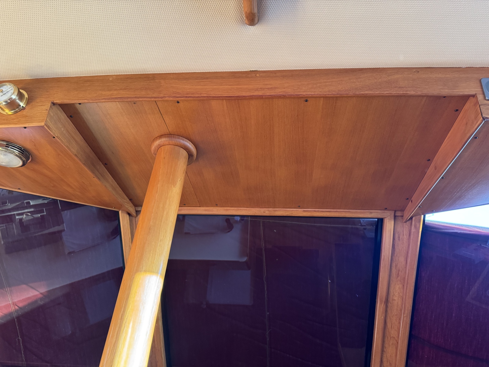 1987 President 37 Sundeck