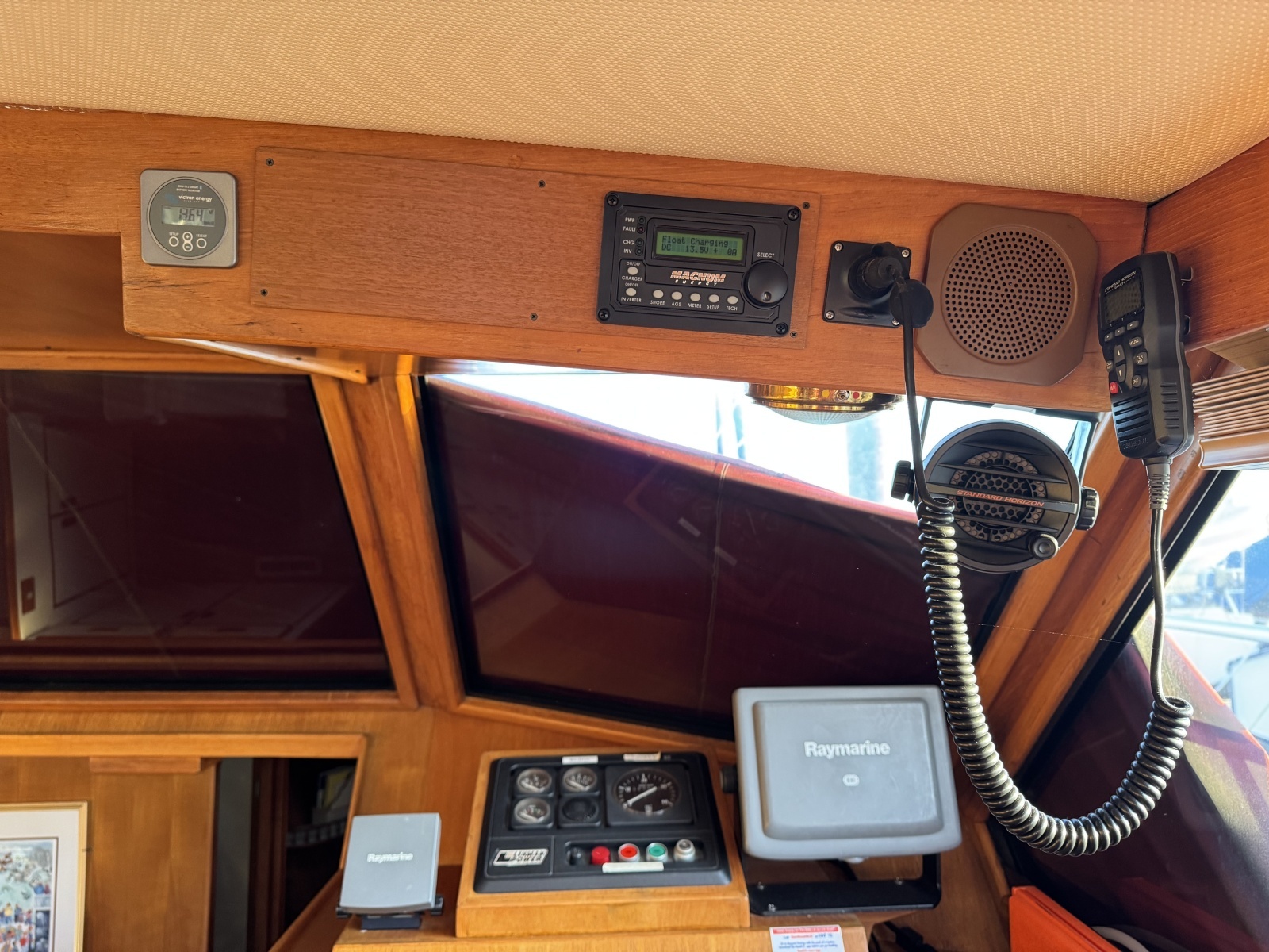 1987 President 37 Sundeck