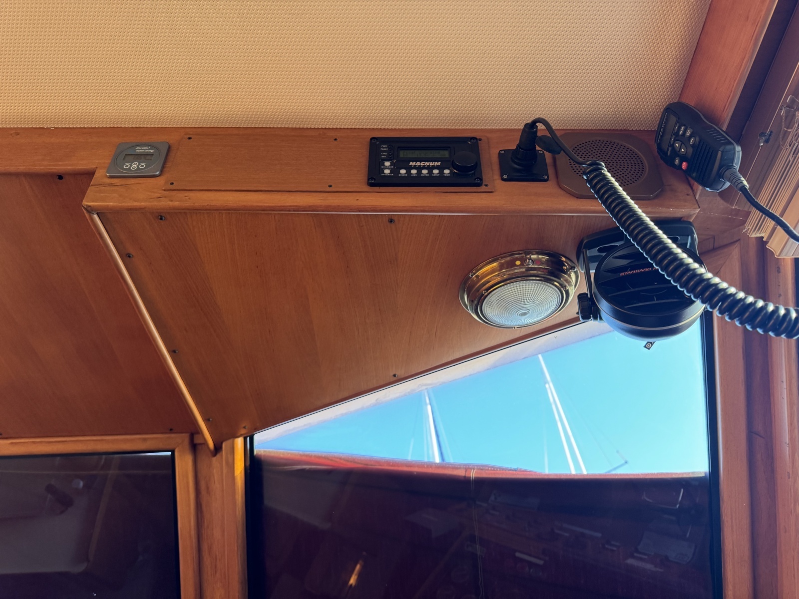 1987 President 37 Sundeck