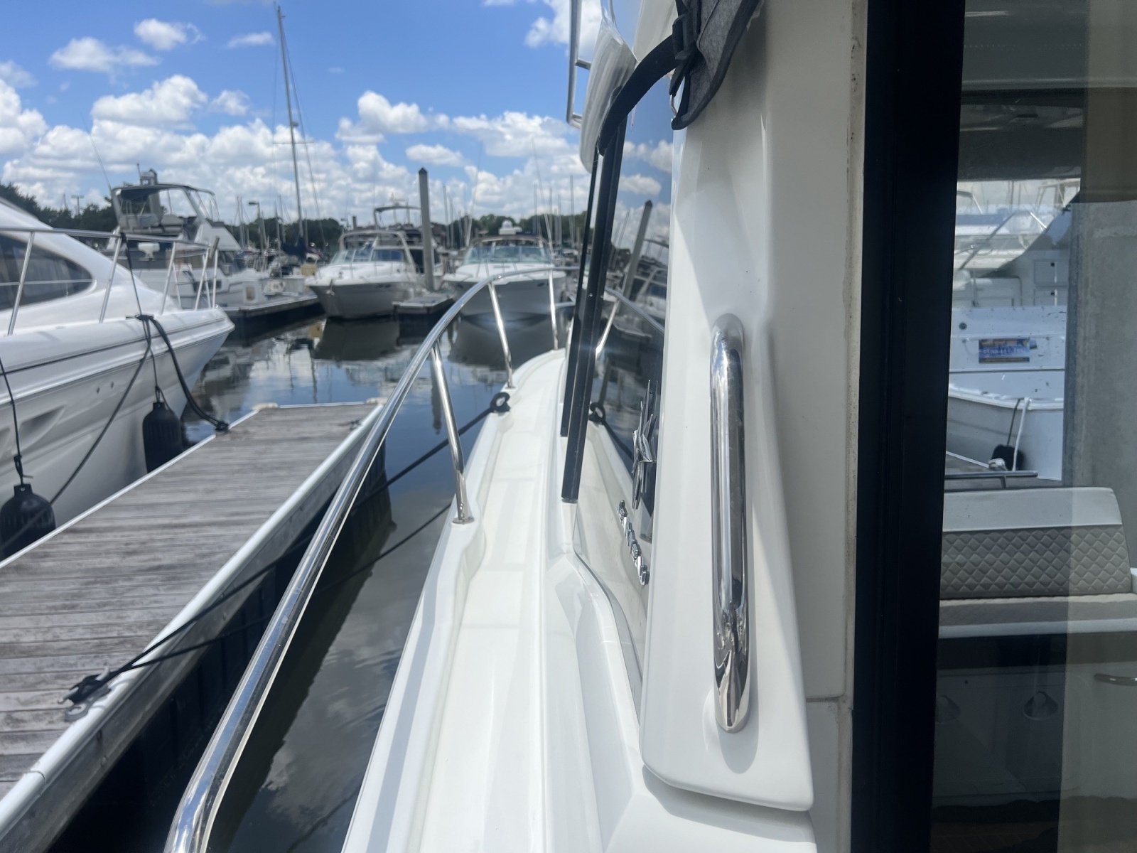 2019 Jeanneau NC 33