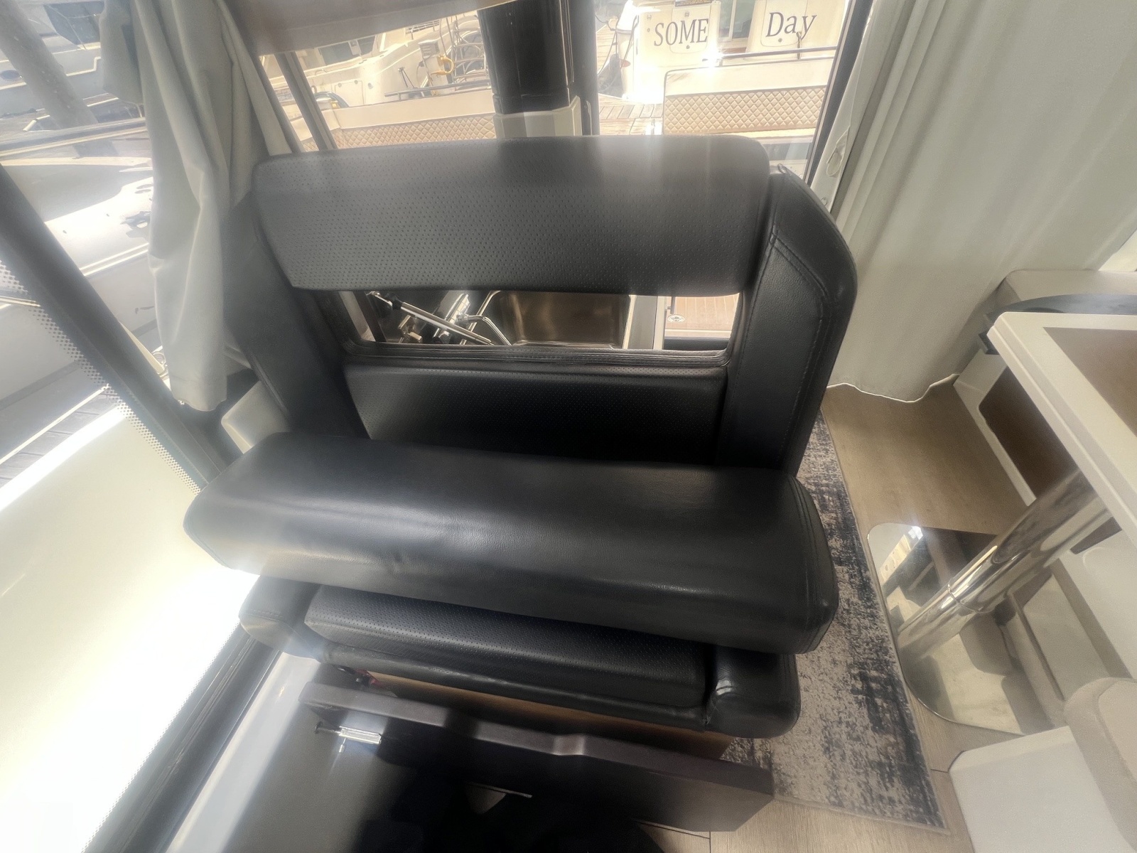 2019 Jeanneau NC 33
