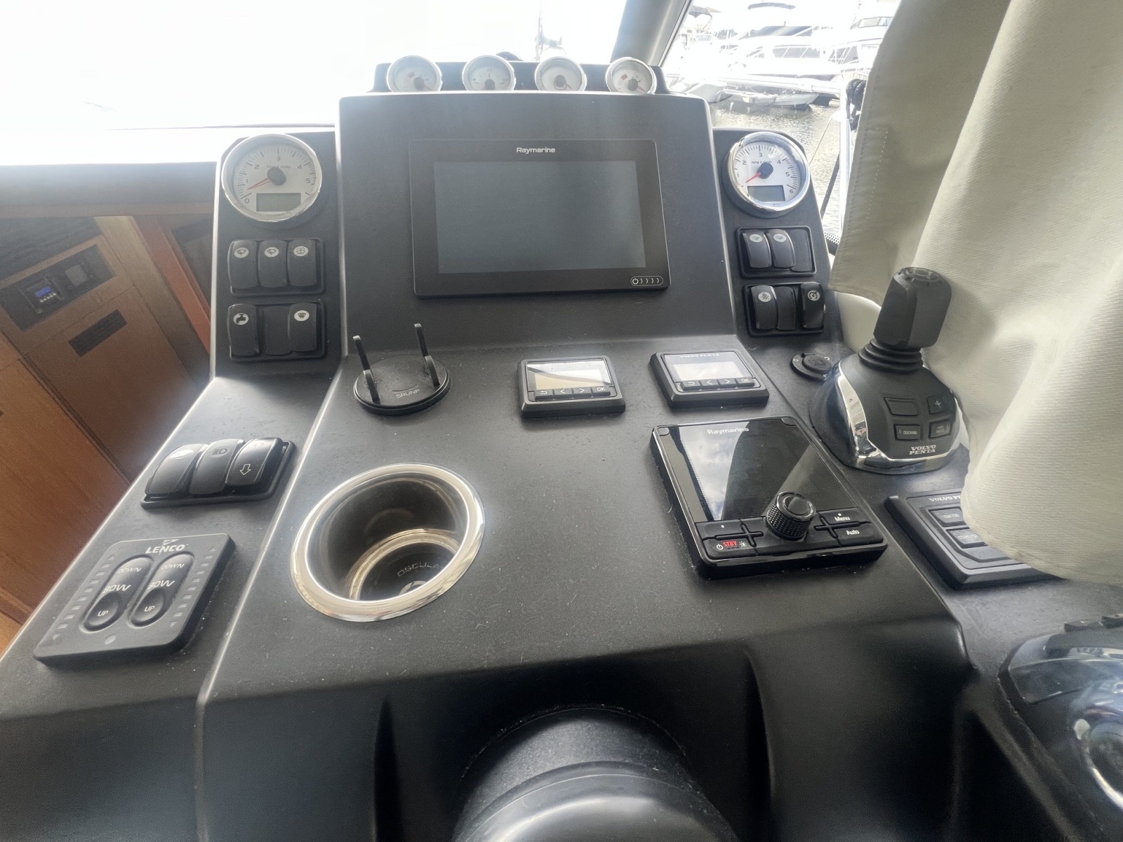 2019 Jeanneau NC 33
