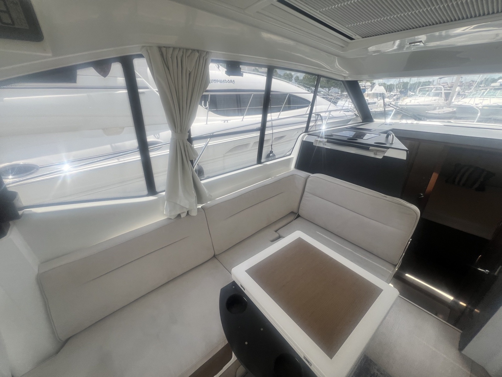 2019 Jeanneau NC 33