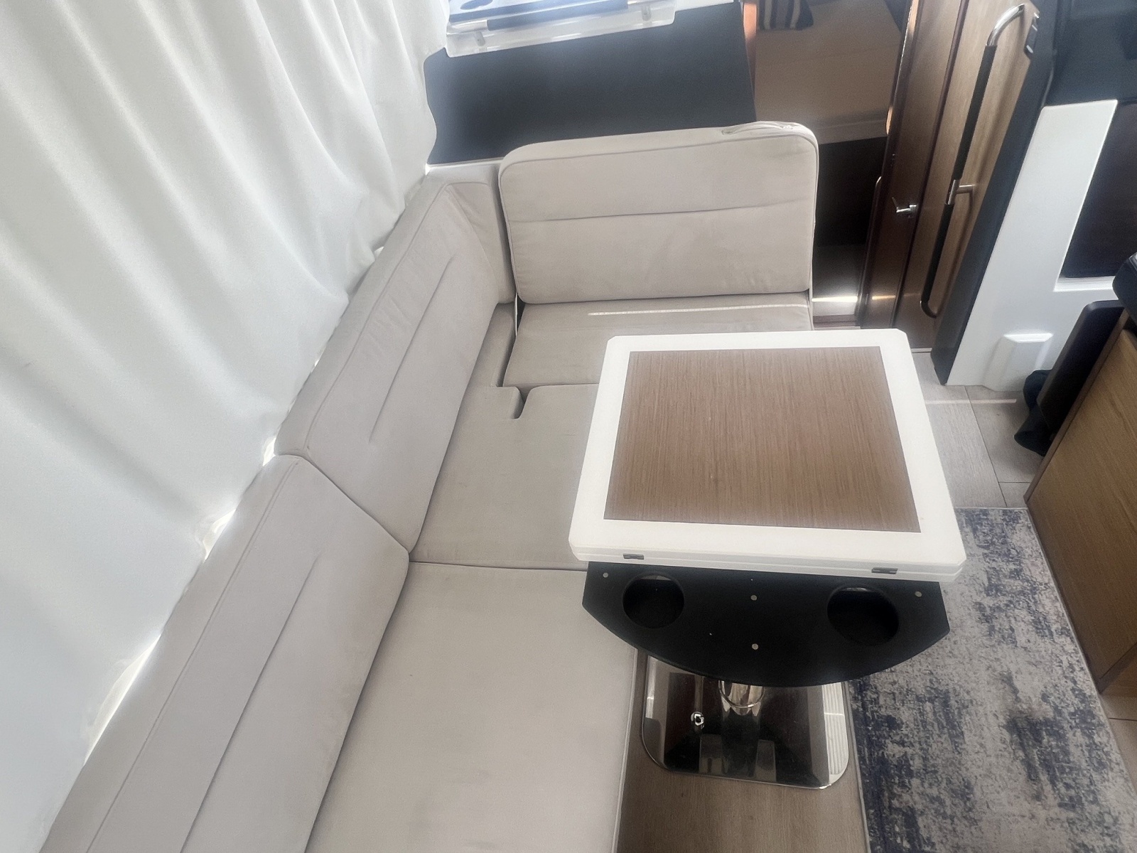 2019 Jeanneau NC 33
