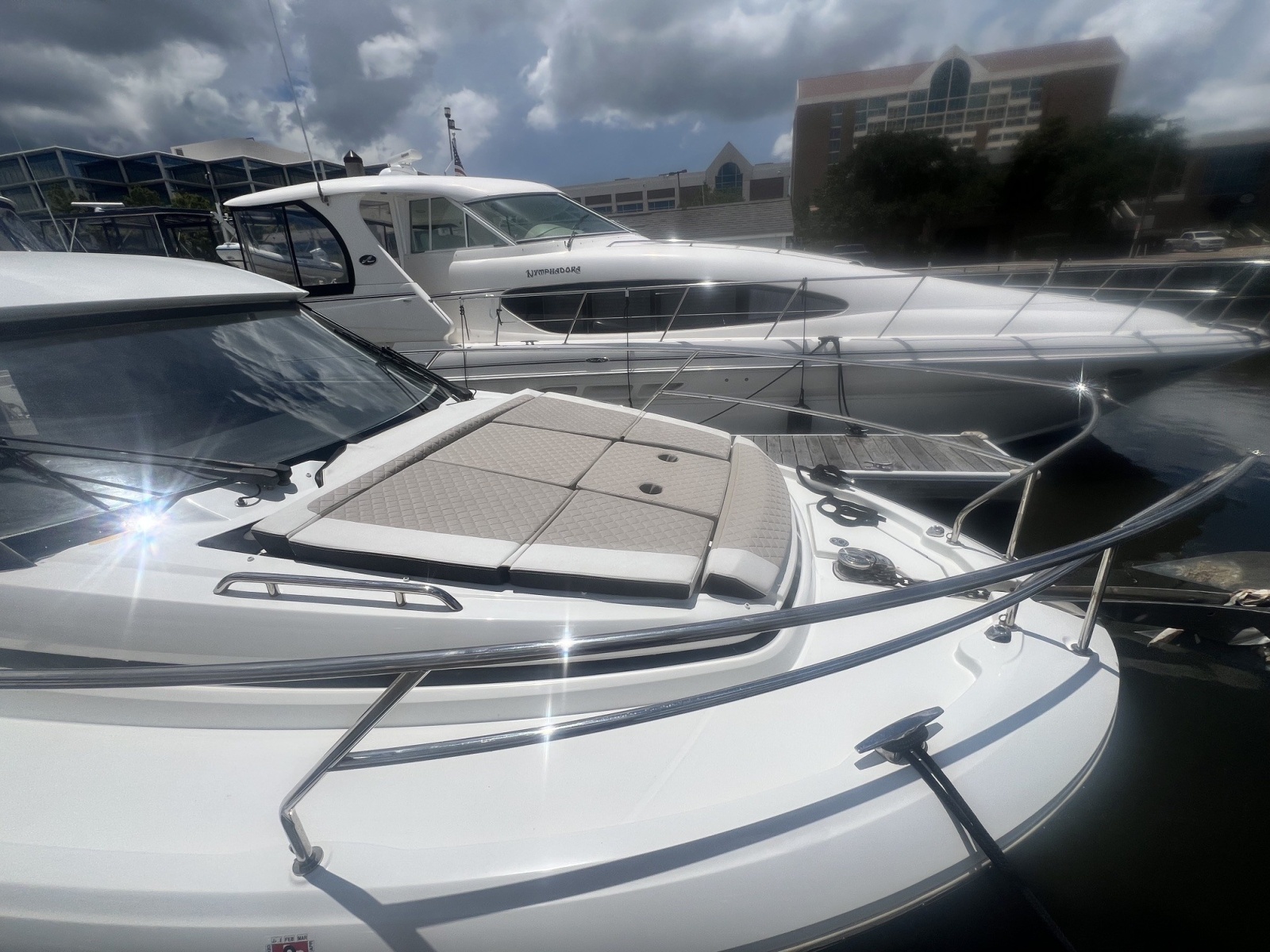 2019 Jeanneau NC 33