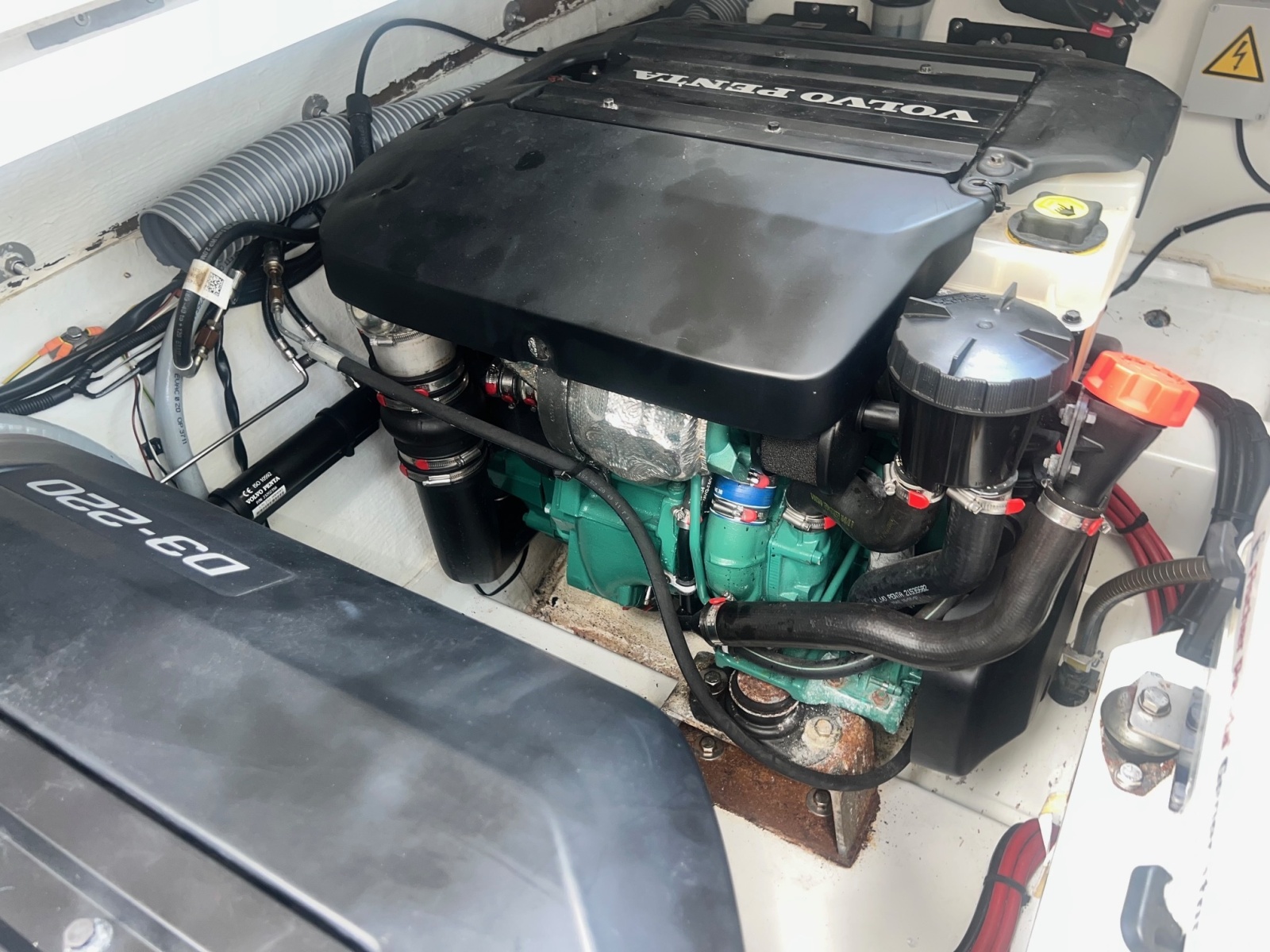 2019 Jeanneau NC 33