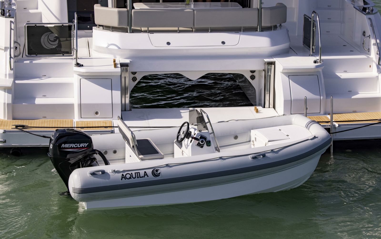 2025 Aquila 54 Yacht