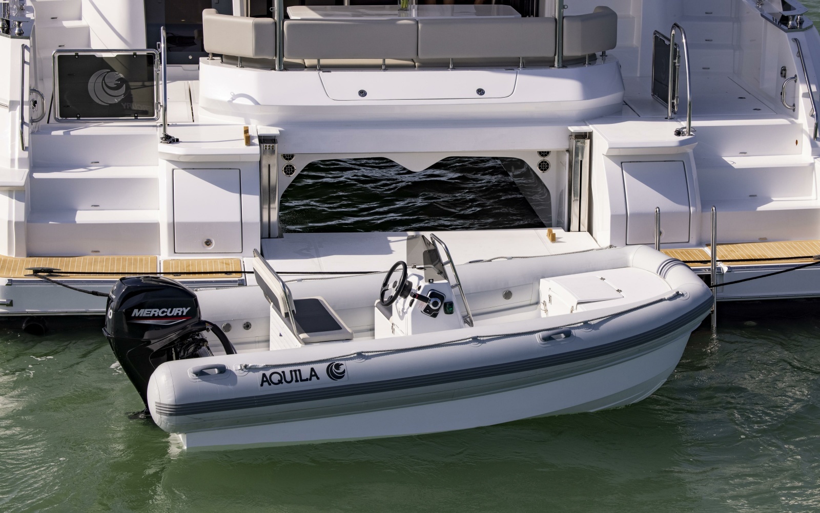 2025 Aquila 54 Yacht
