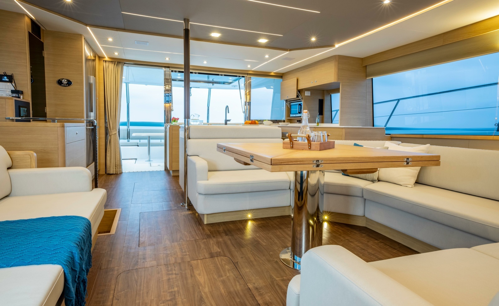 2025 Aquila 54 Yacht