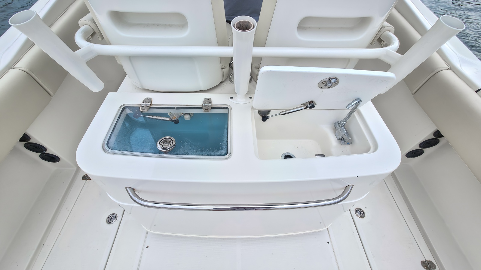 2008 Chris-Craft Catalina 29