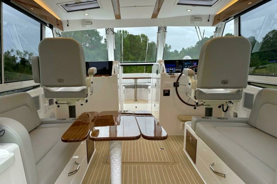 2027 MJM 38X
