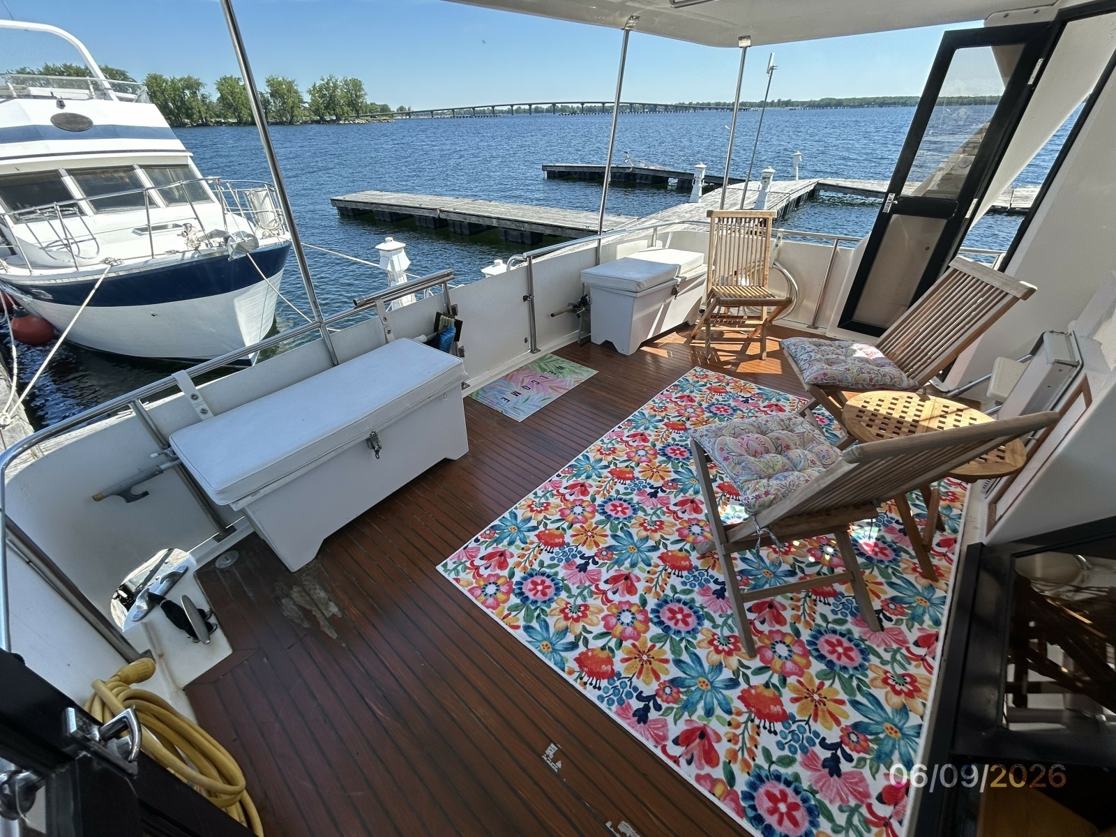 44' High Tech sundeck1