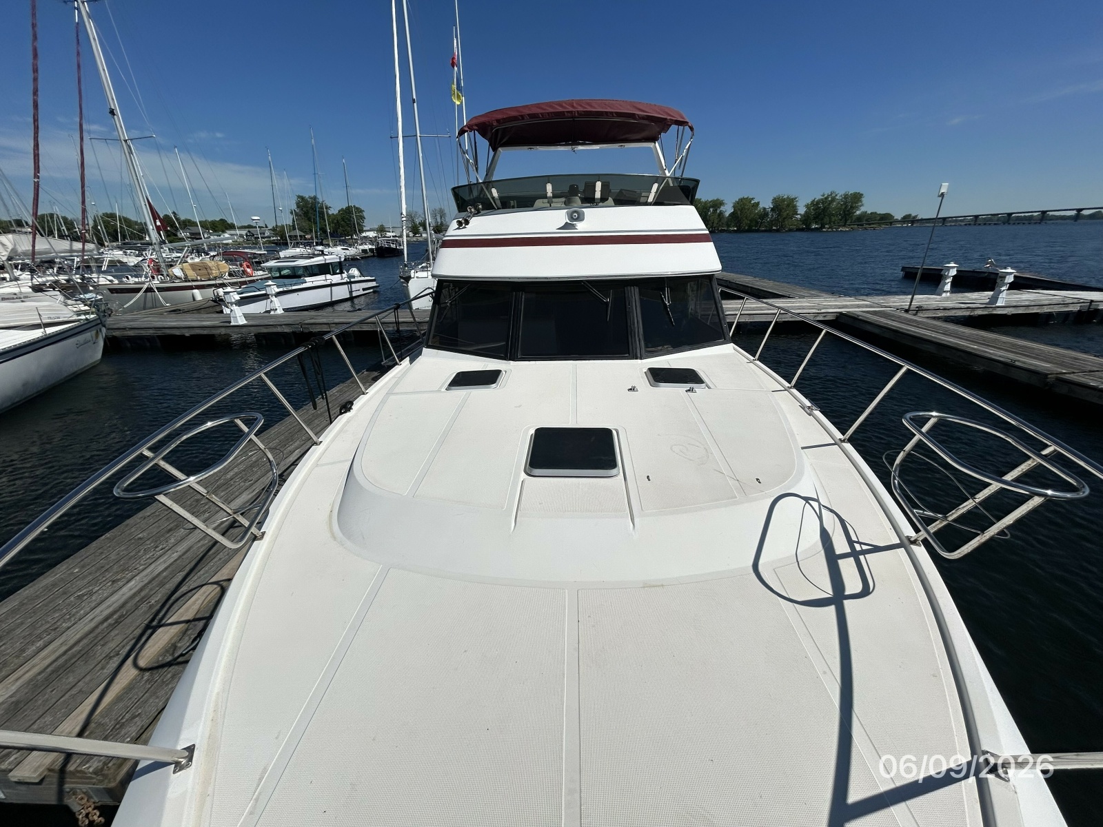 44' High Tech foredeck aft