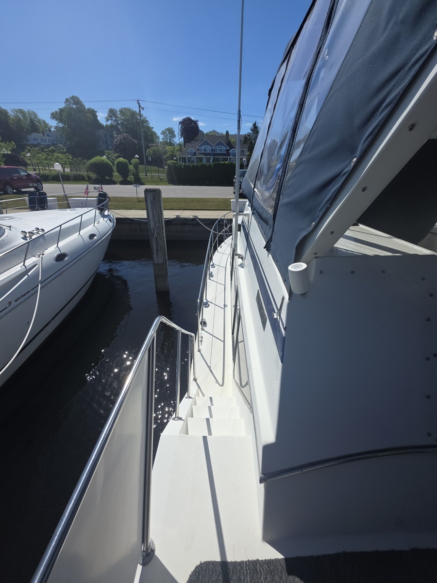 51ft Blue Water Yacht For Sale