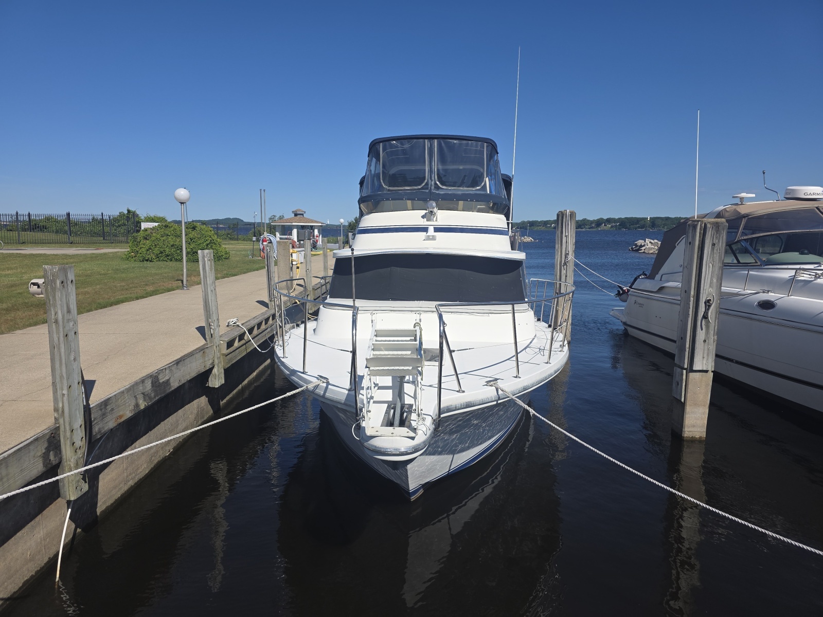51ft Blue Water Yacht For Sale