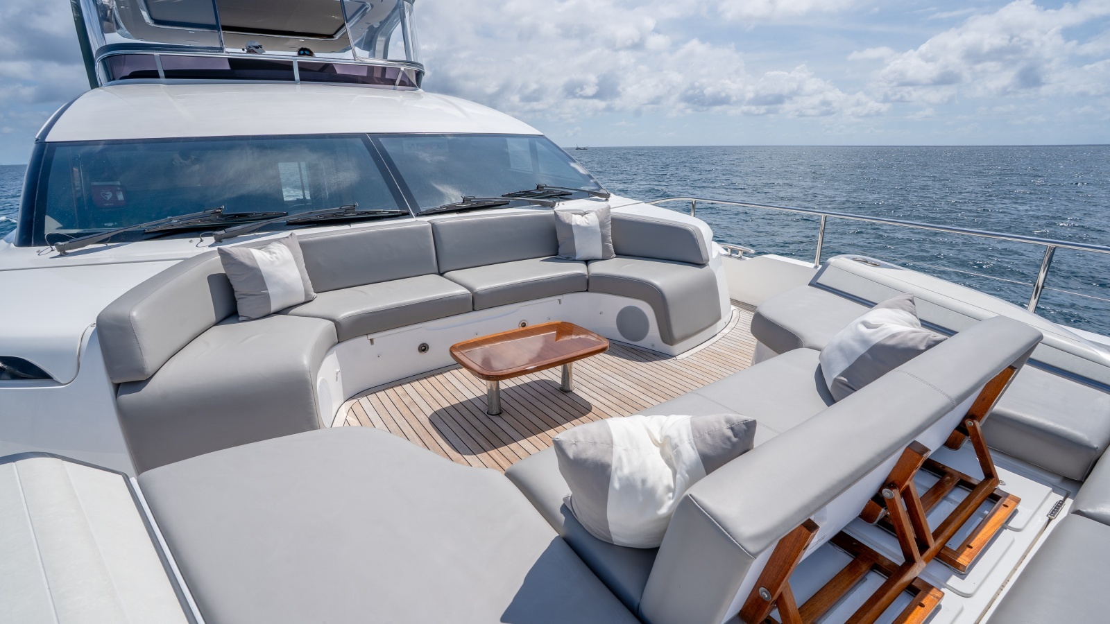 2020 Princess Y85
