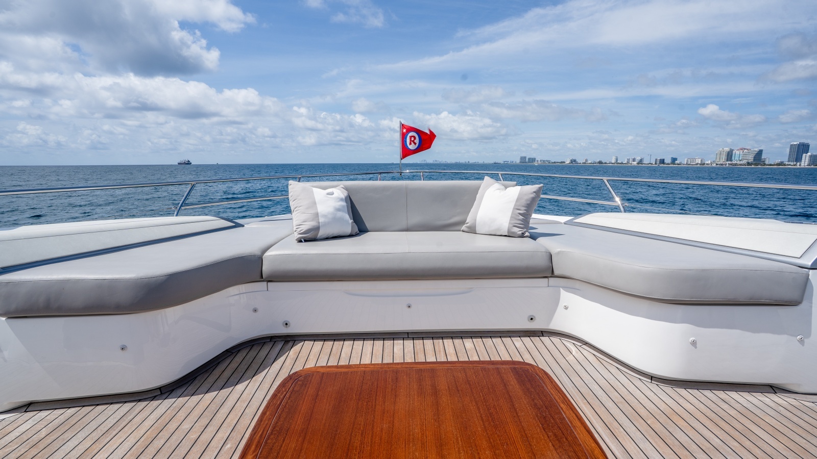 2020 Princess Y85