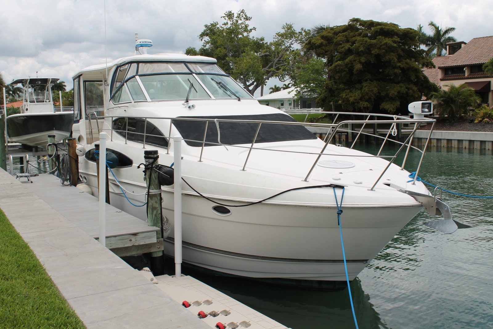 41ft Cruisers Yachts Yacht For Sale