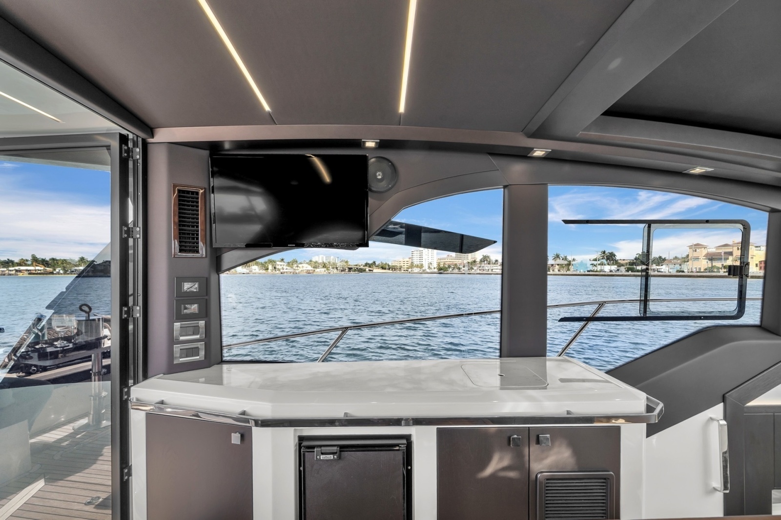 2023 Galeon 425 HTS