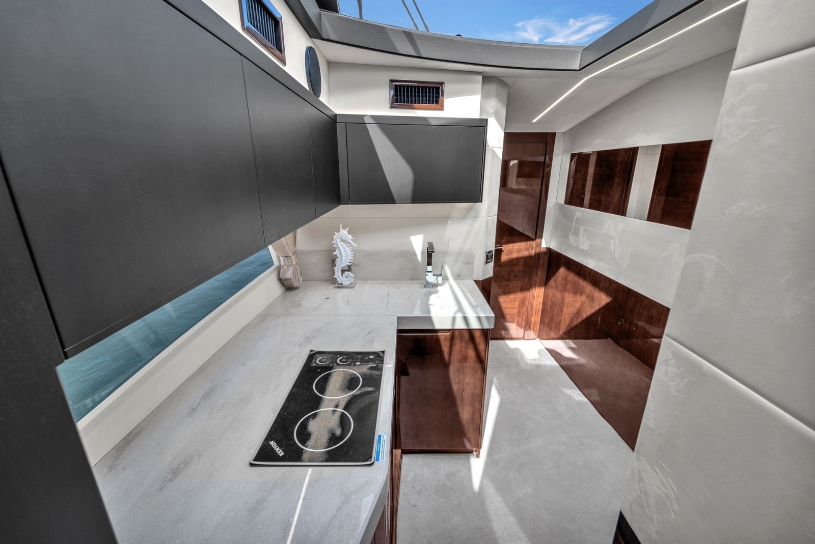 2023 Galeon 425 HTS