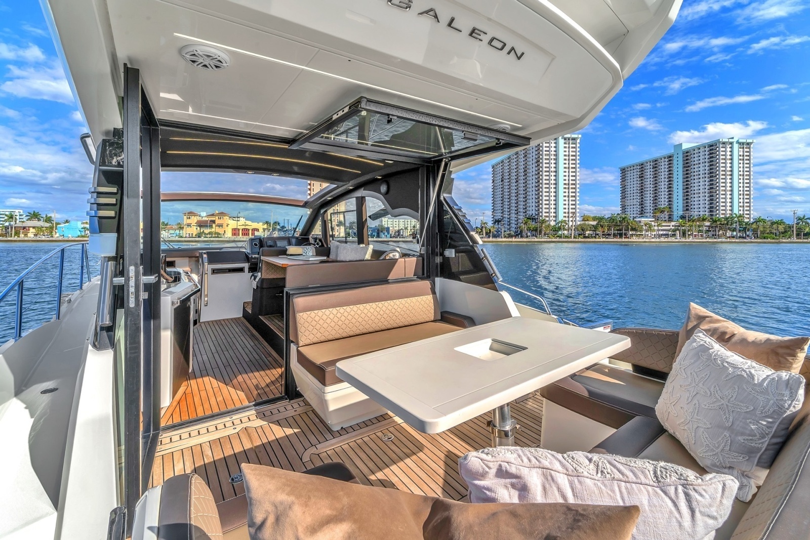2023 Galeon 425 HTS