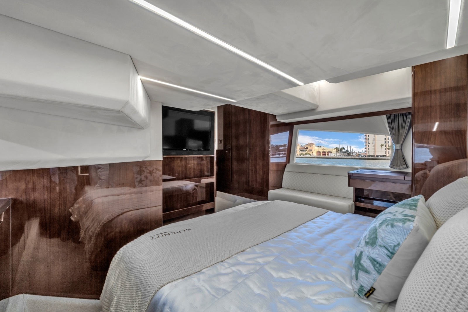 2023 Galeon 425 HTS