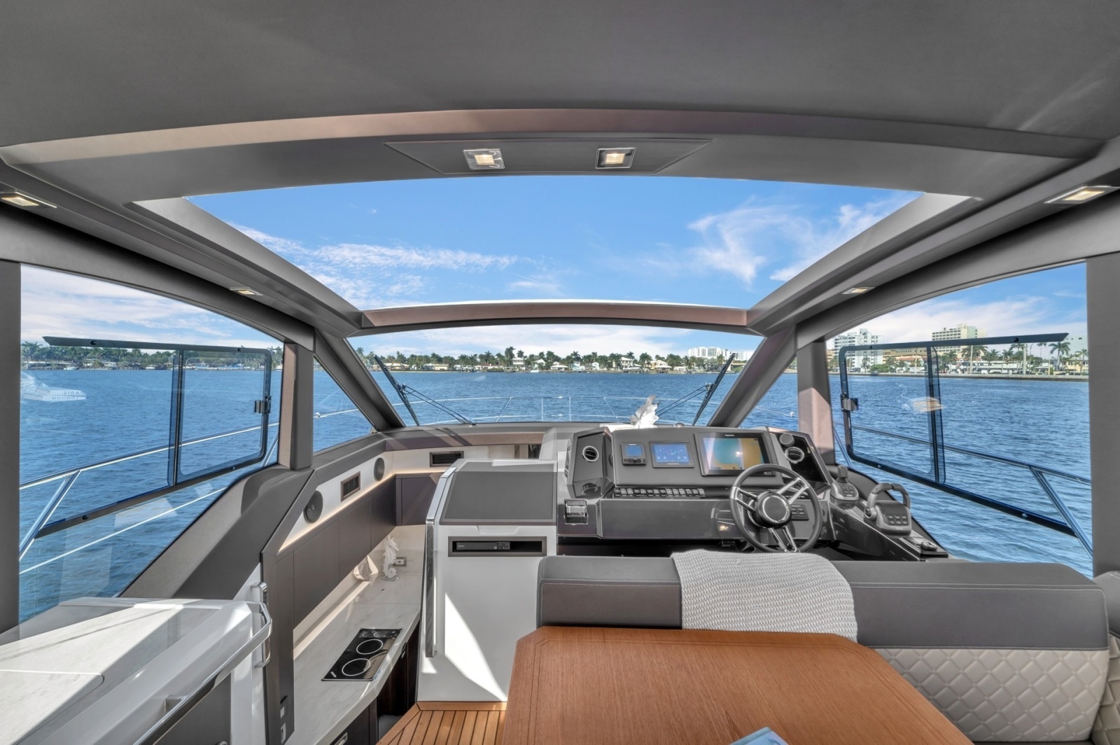 2023 Galeon 425 HTS