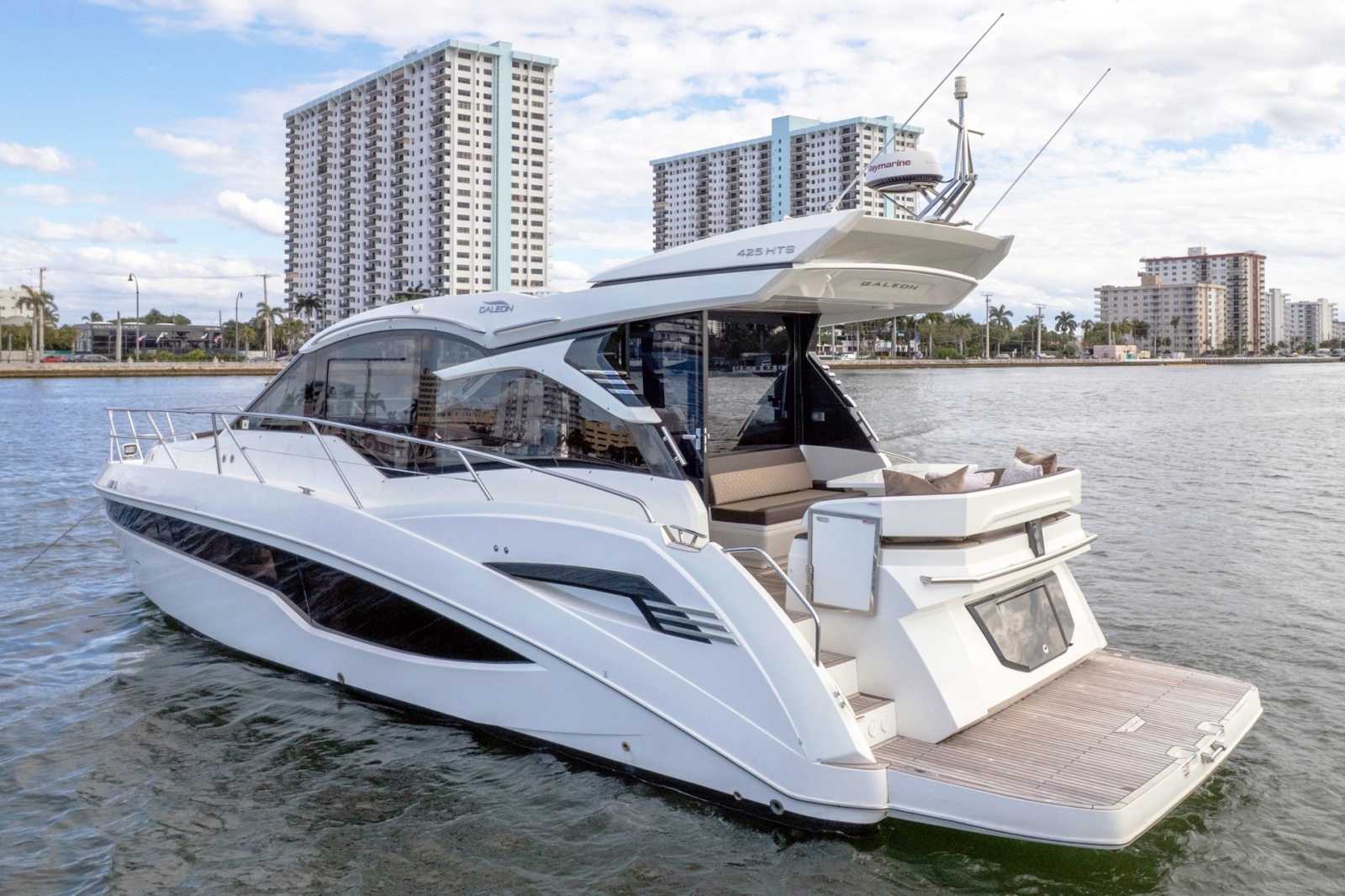 2023 Galeon 425 HTS