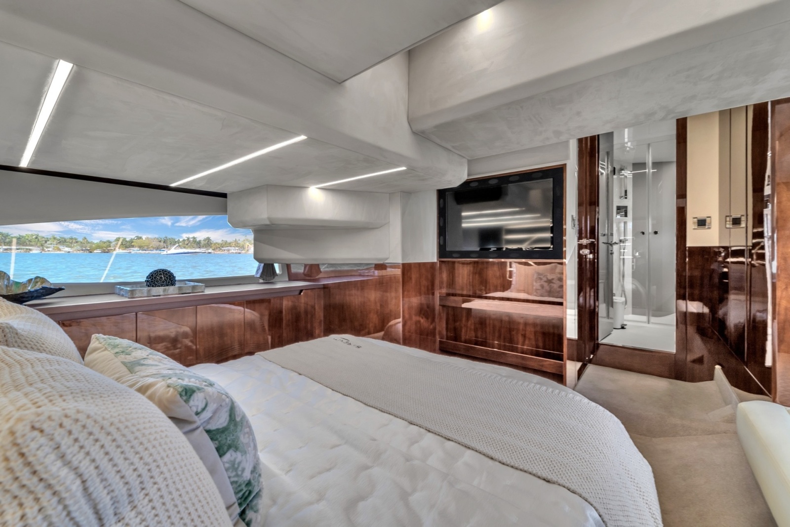 2023 Galeon 425 HTS