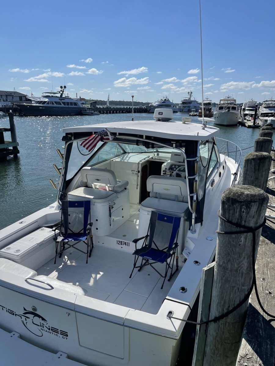 33ft Wellcraft Yacht For Sale