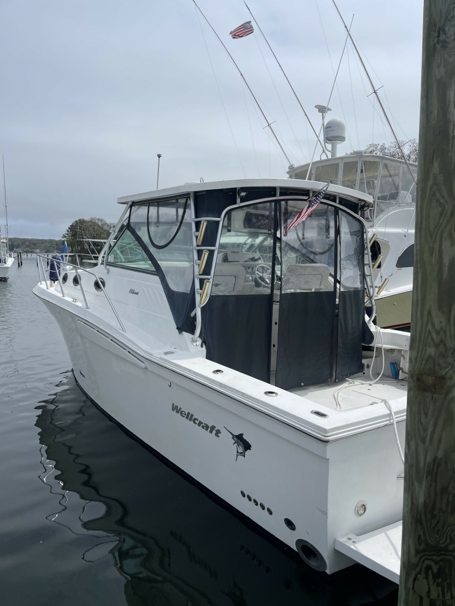 33ft Wellcraft Yacht For Sale
