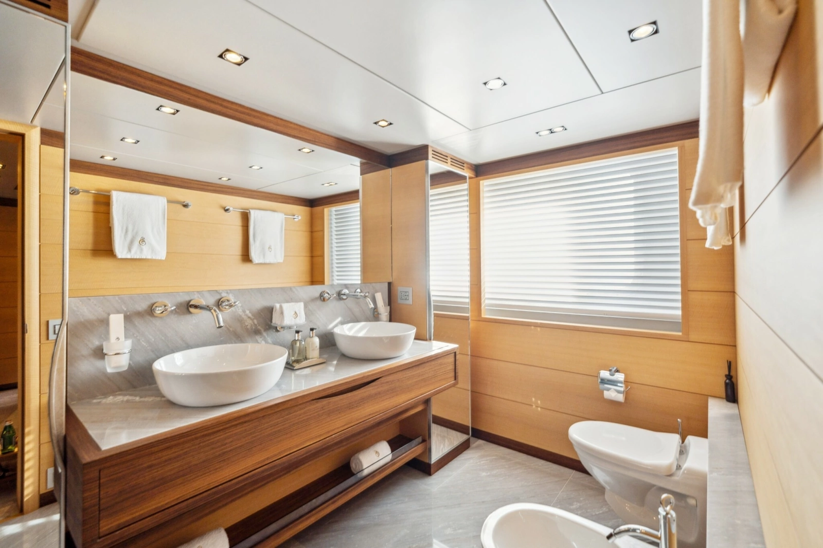 BOMBAY 164ft Benetti Yacht For Sale