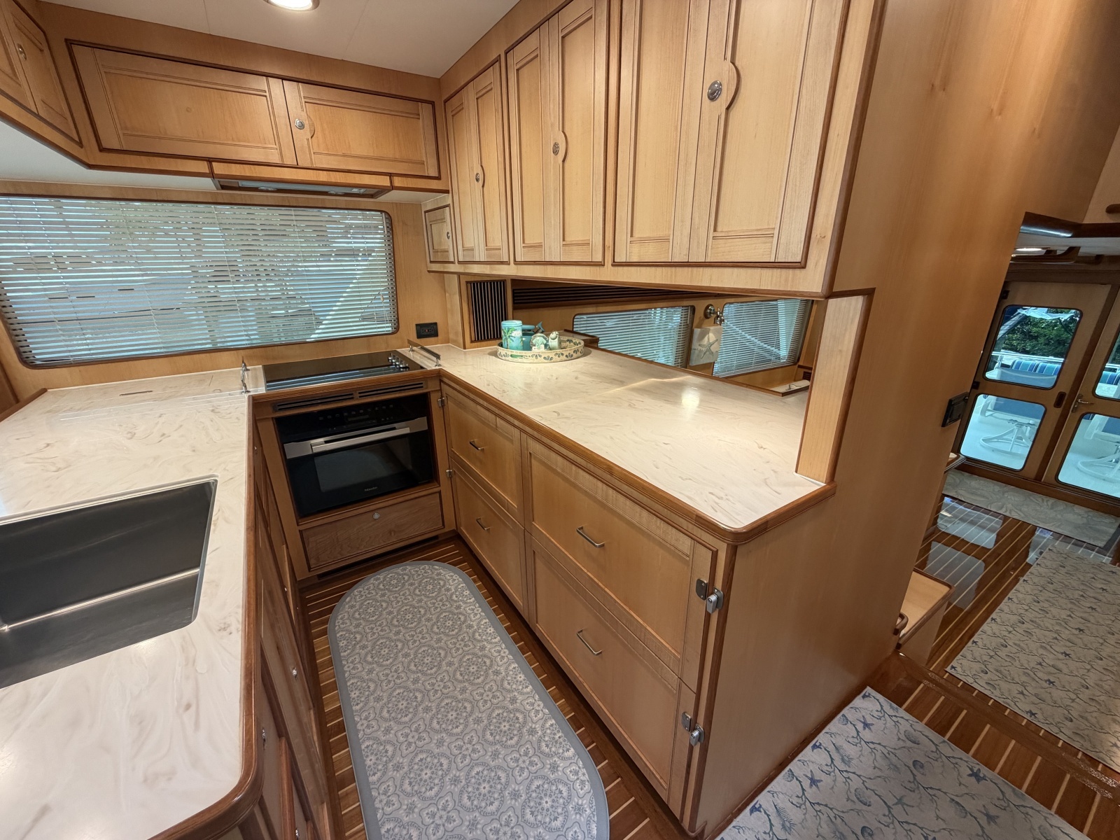 2025 Marlow Explorer 53E