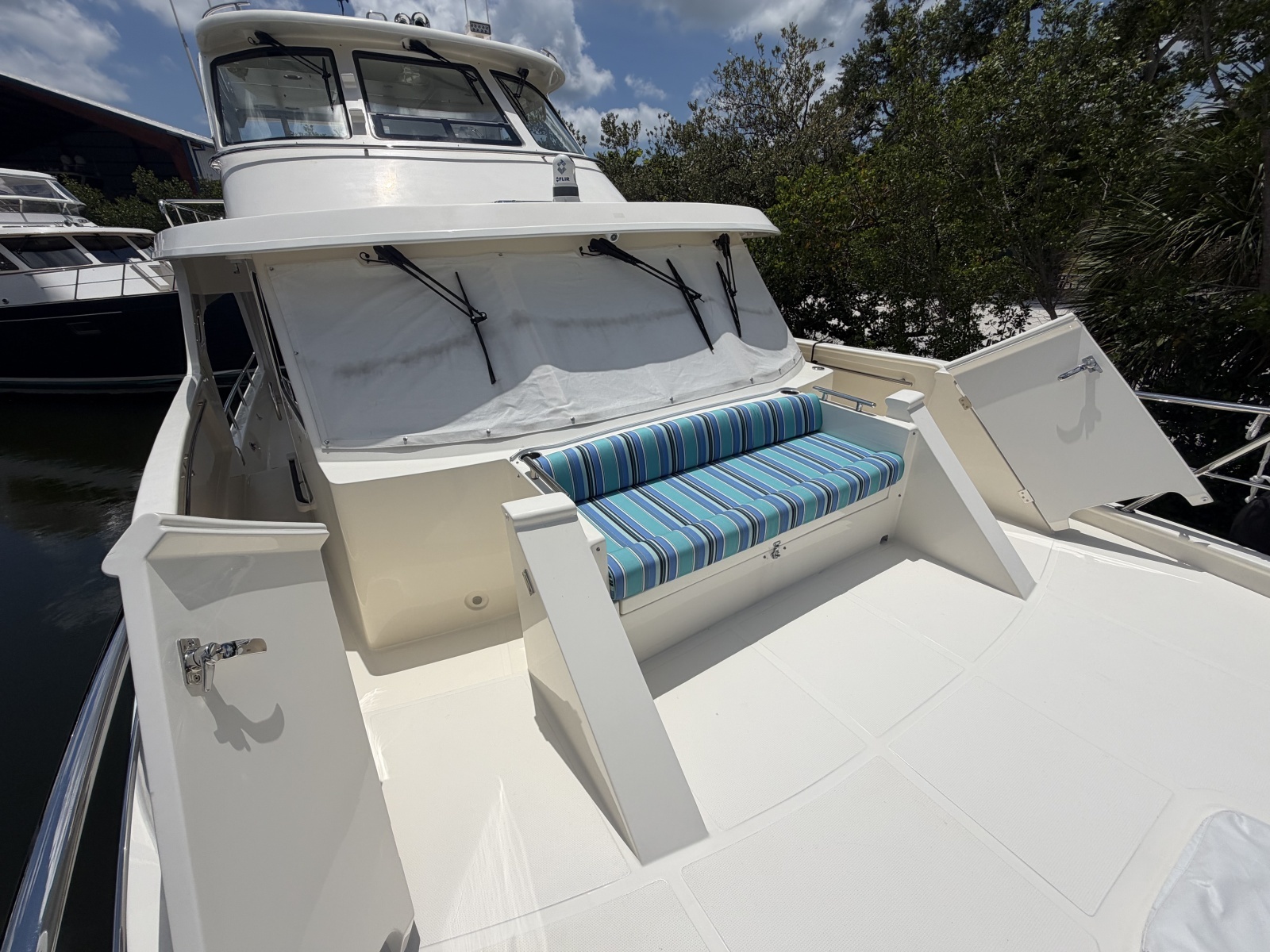 2025 Marlow Explorer 53E
