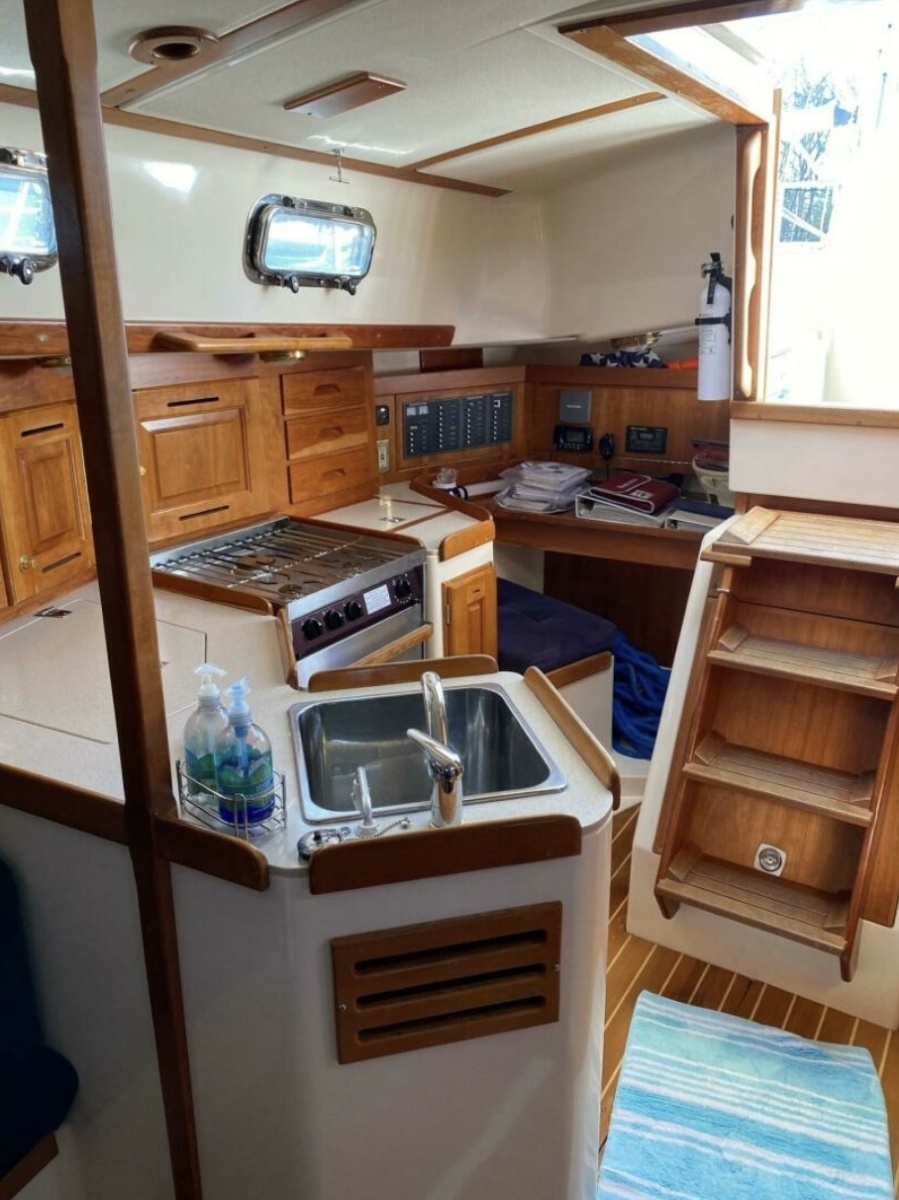 Dangerous Jane 5 35ft Tartan Yacht For Sale