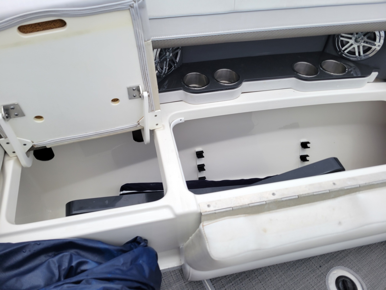 2019 Formula 350 Crossover Bowrider