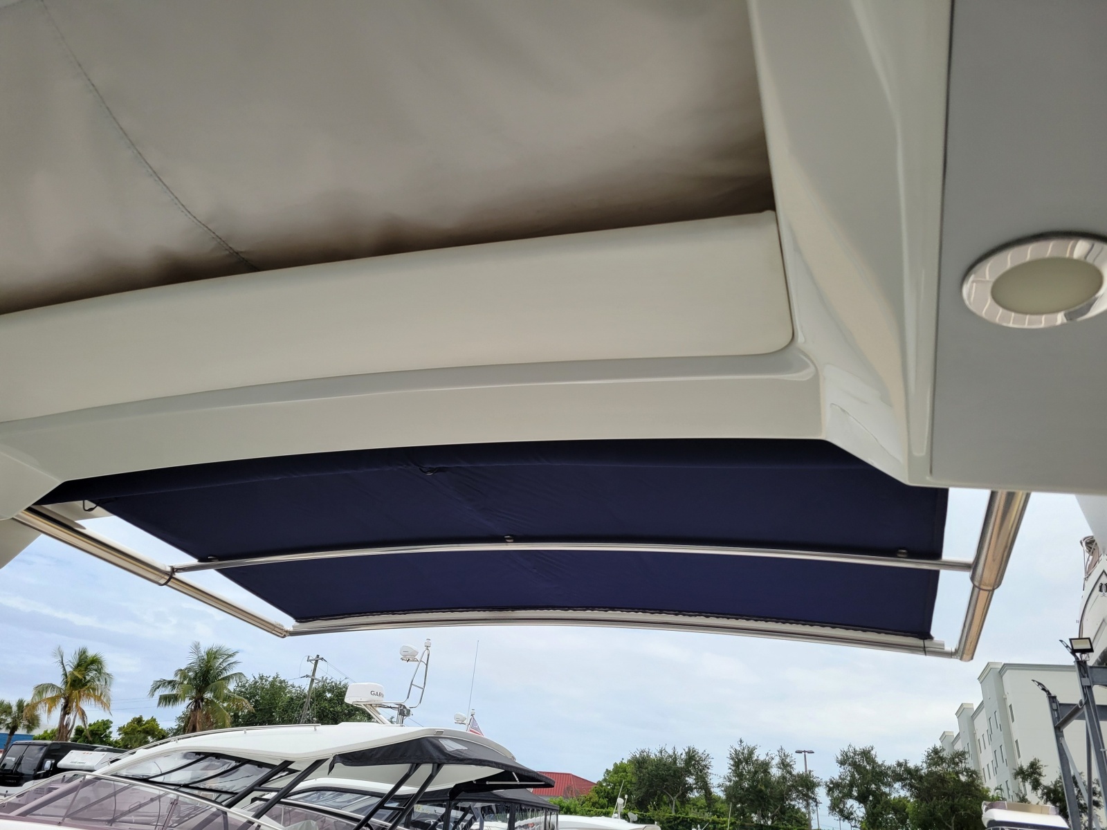 2019 Formula 350 Crossover Bowrider