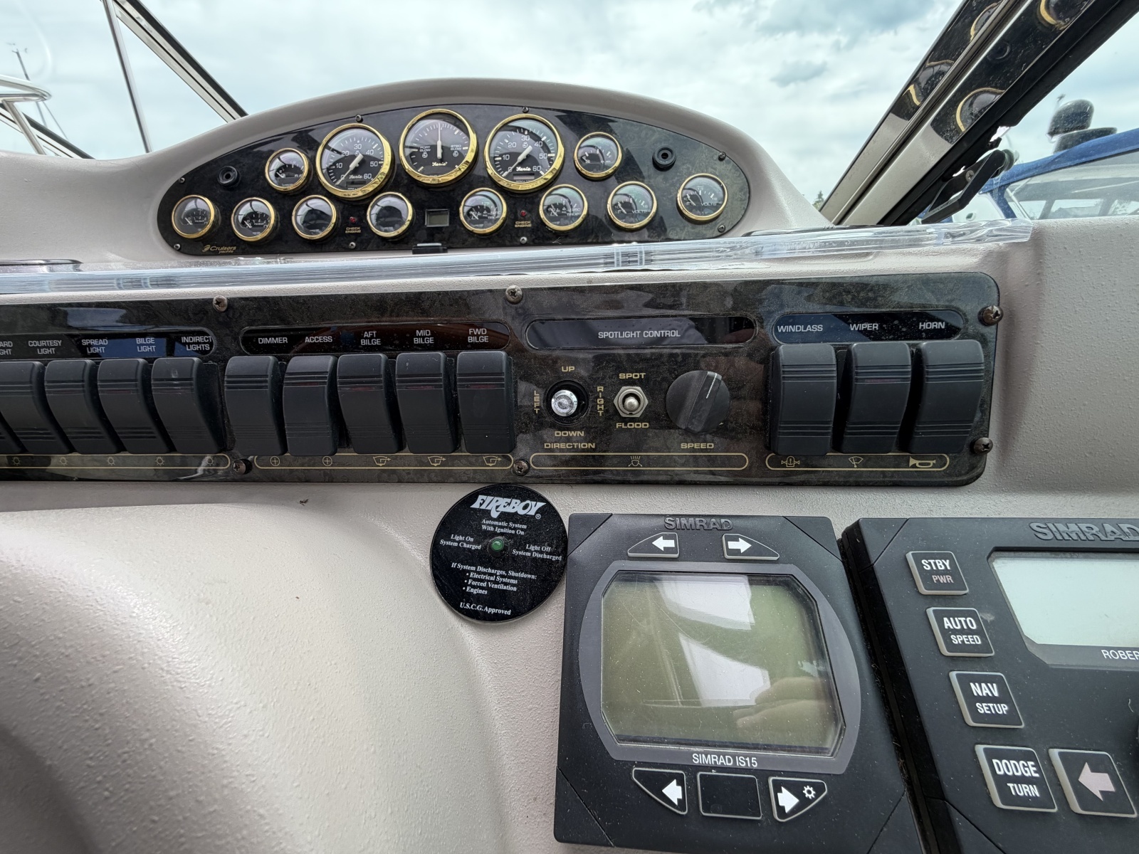 2001 Cruisers Yachts 3780 Express