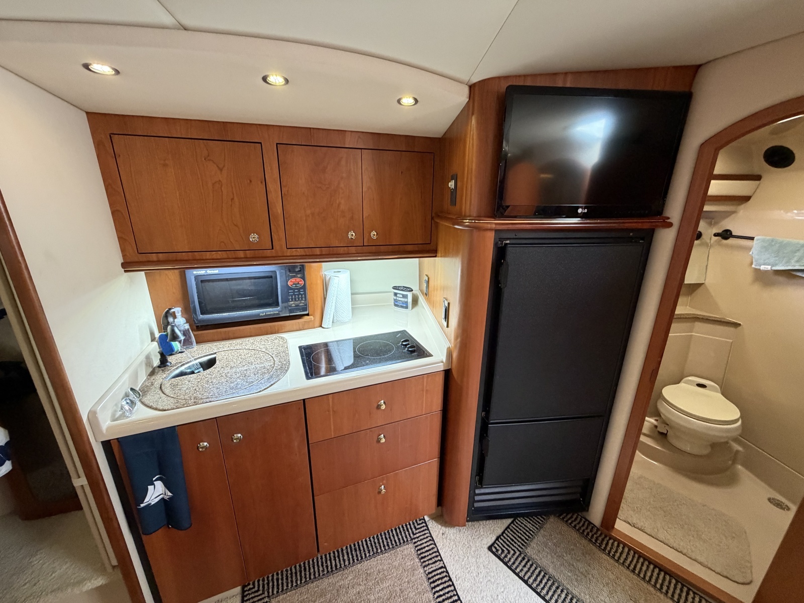 2001 Cruisers Yachts 3780 Express